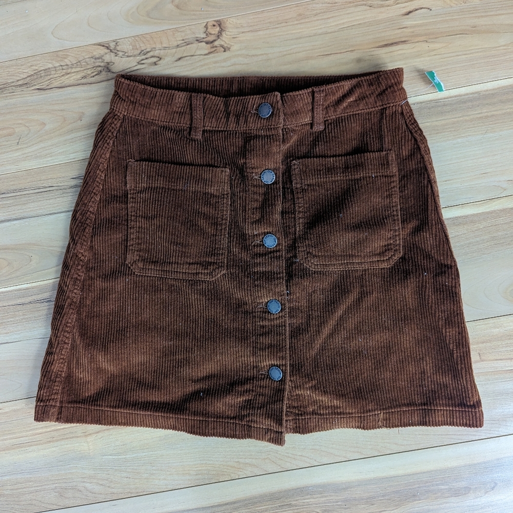 NWT corduroy ribbed skirt classic brown size M